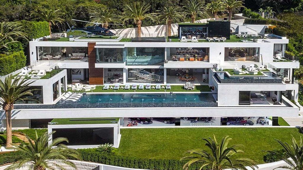 Dünyaca Ünlü İsimlerin Milyonluk Malikaneleri!