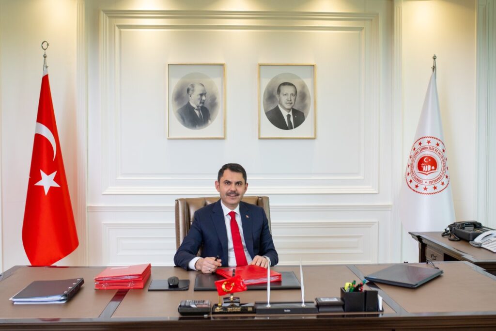 Murat Kurum’dan ‘sosyal konut projesi’ açıklaması: Borcu bitmeden evini satamayacak