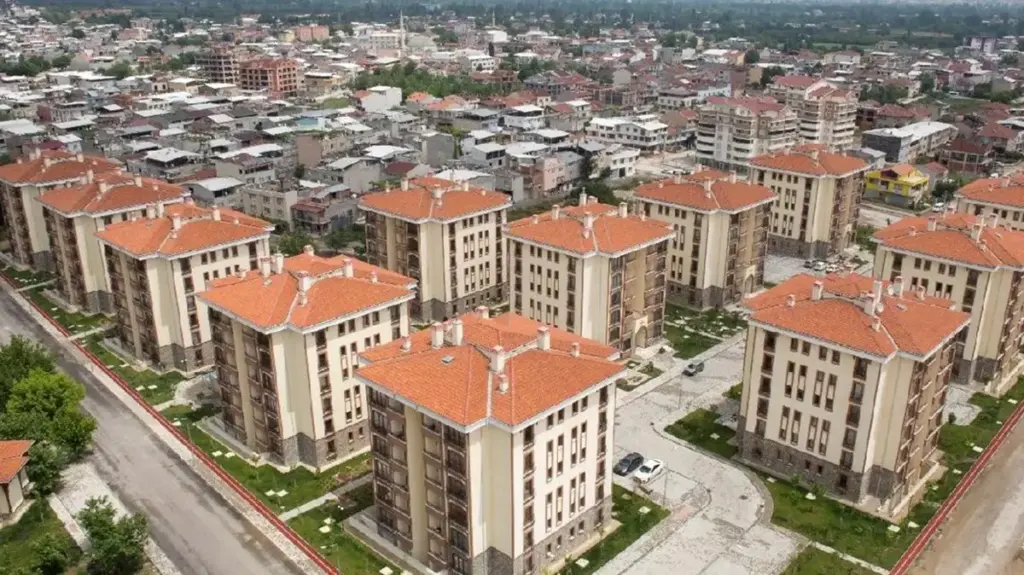 Deprem Riski Nedeniyle Göç Artışı Yaşanan Şehirlerde Konut Kıtlığı