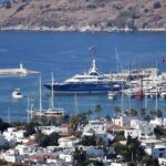 Yazlık Konutlarda Yatırım Yarışı: Ucuz Bölgeler Tükeniyor, Fiyatlar Rekor Seviyede